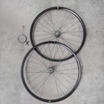 rollcii GRA21 700C disc gravel aluminum wheelset 28 holes black gloss